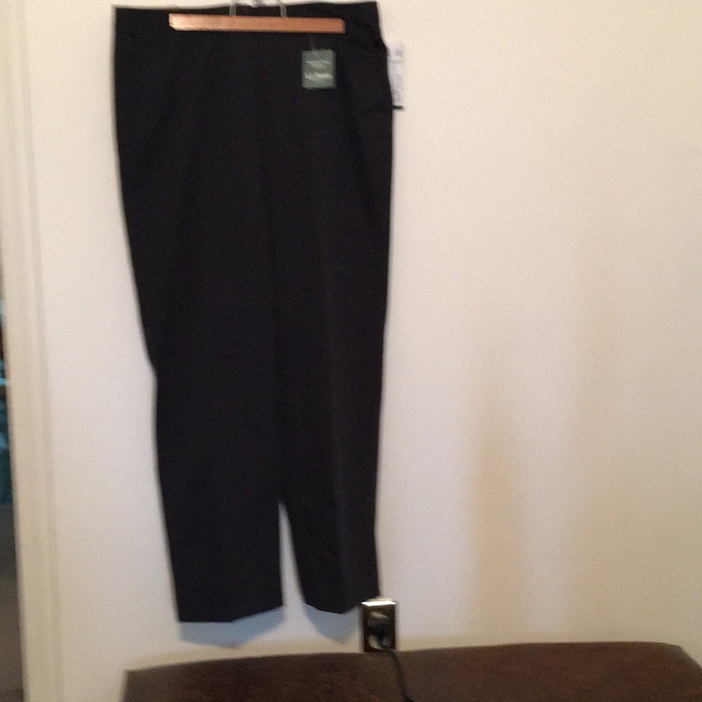 LL Bean New Black Pants w Wrinkle Free Label Size 12 Reg